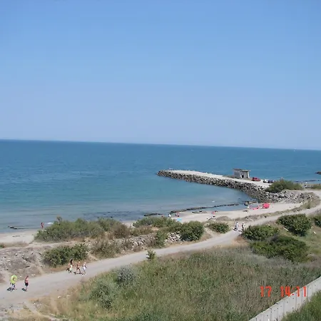 Goldenseaview 2 Apartment