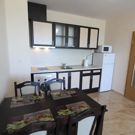 Apartment Goldenseaview 2