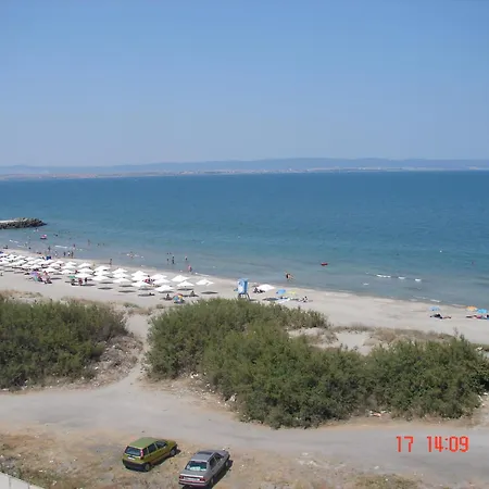 Goldenseaview 2 Apartment