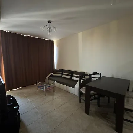 Апартаменты Goldenseaview 2
