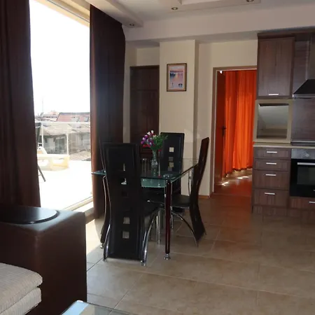 Apartment Goldenseaview 2