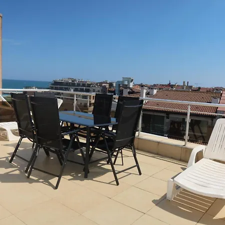 Goldenseaview 2 Apartment