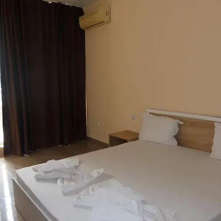 Goldenseaview 2 Apartment