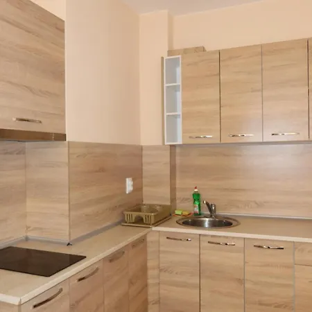 Goldenseaview 2 Apartment *